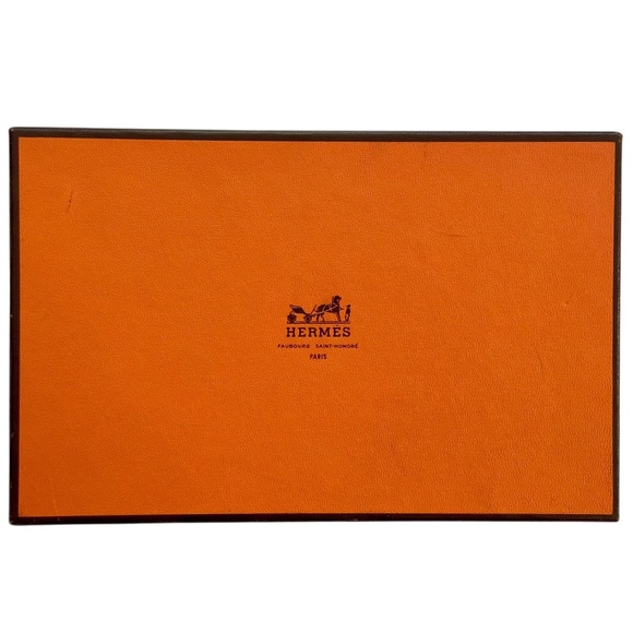 Authentic Hermès Bifold Long Wallet + Agenda Holder w/ COA in Gold (Camel Brown) - Picture 15 of 15